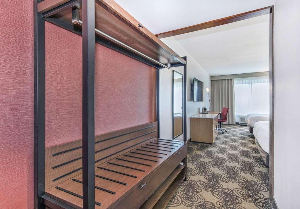 Doubletree By Hilton Raleigh-Cary Hotel Стая снимка